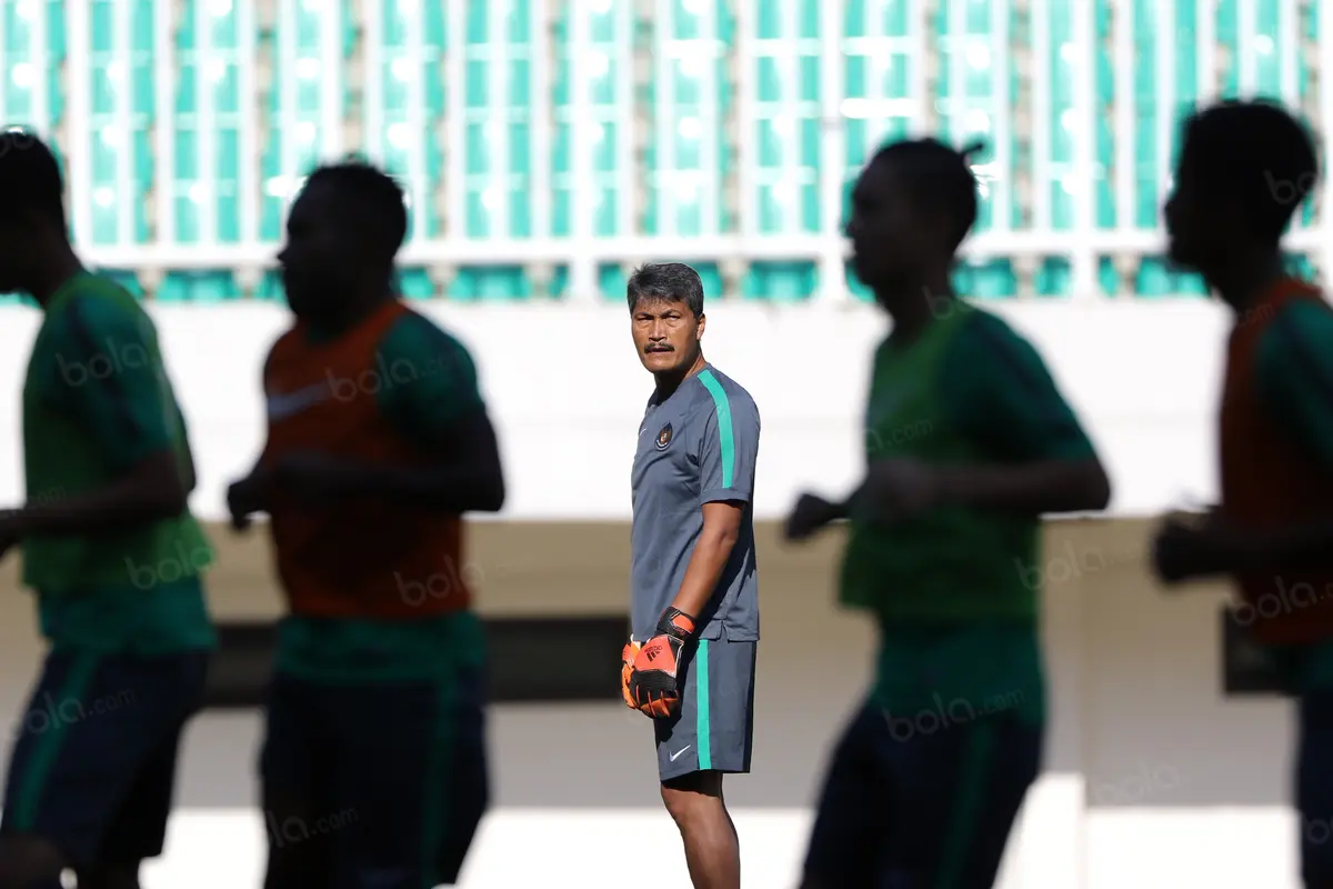 Gatot Prasetyo, Timnas Indonesia, Bola.com, Pelatih Kiper