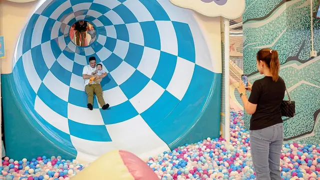 Potret Bobby Nasution dan Kahiyang Ayu (Sumber: Instagram/@bobbynst)