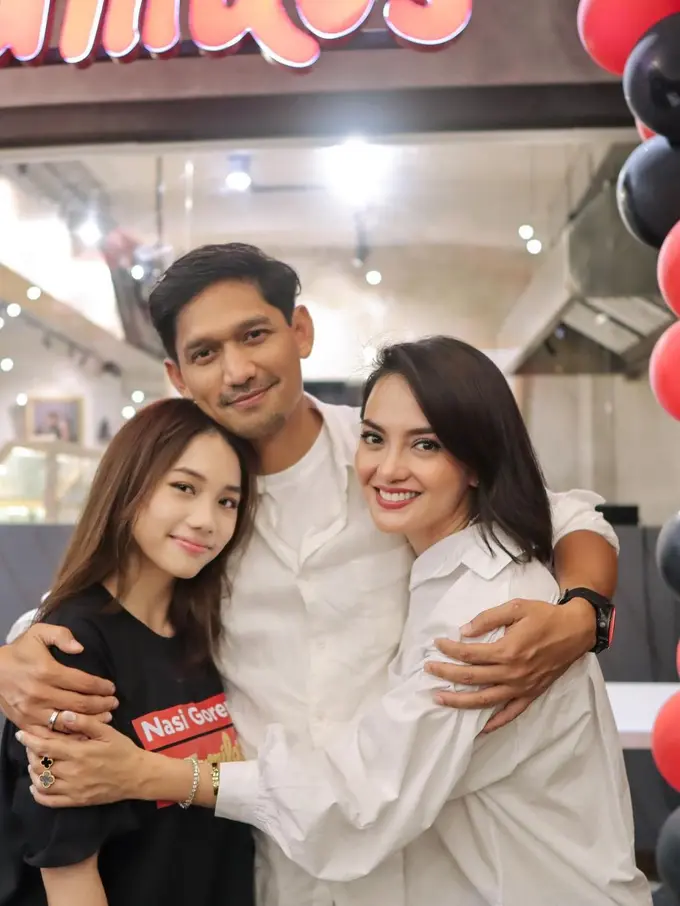 Ririn Ekawati dan Dhofin Maula Jamil