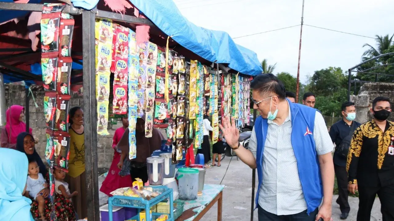 Mulyadi Blusukan ke Pasar Sialang Limapuluh Kota