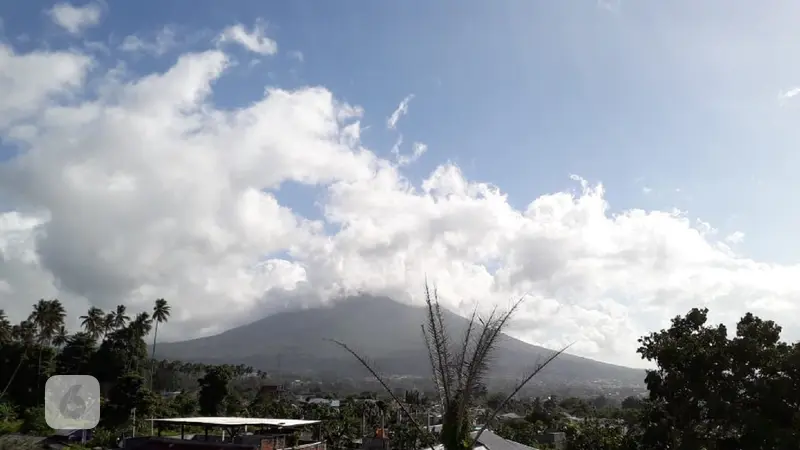 Gunung Dua Bersaudara