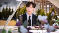 Lee Jong Suk (Instagram @jongsuk0206)