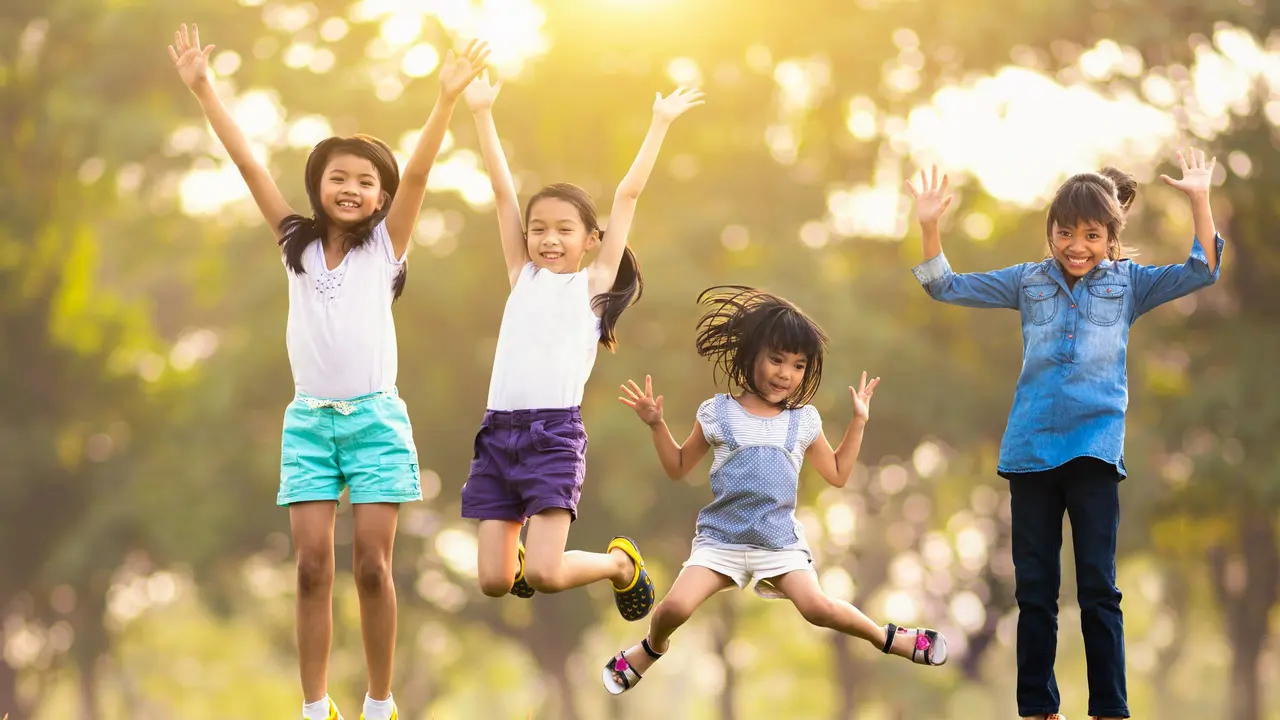 Nutrisi Tepat untuk Anak Aktif: Peran Vitamin D bagi Kesehatan Tulang dan Gigi