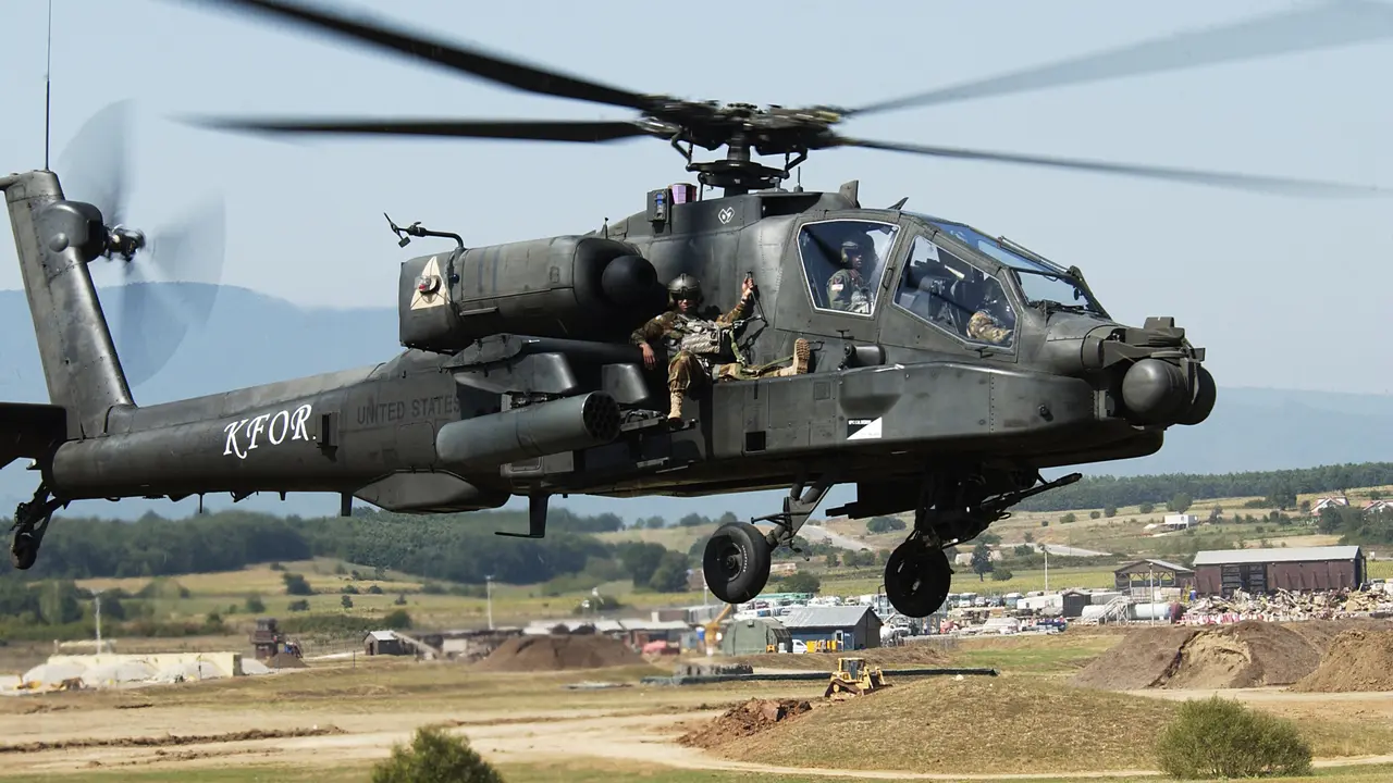 `Psywar`, TNI AD Tempatkan Helikopter Canggih Apache di Natuna