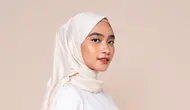 Gamis Satin Polos dengan Potongan A-line (AI)