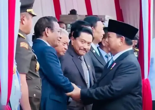 2. Prabowo Ingatkan Pejabat Kurangi Kunker ke Luar Negeri, Mahfud MD: Ini Melelahkan KBRI