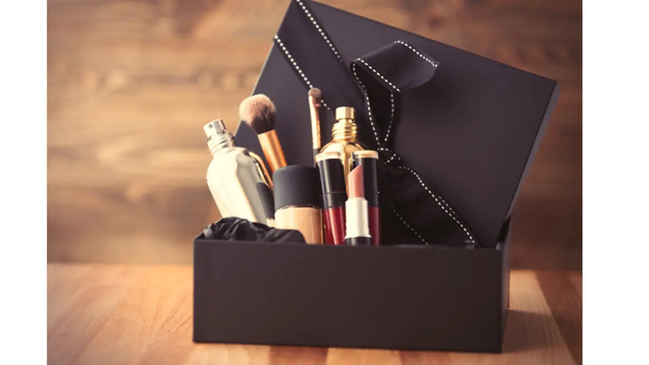 Ilustrasi makeup