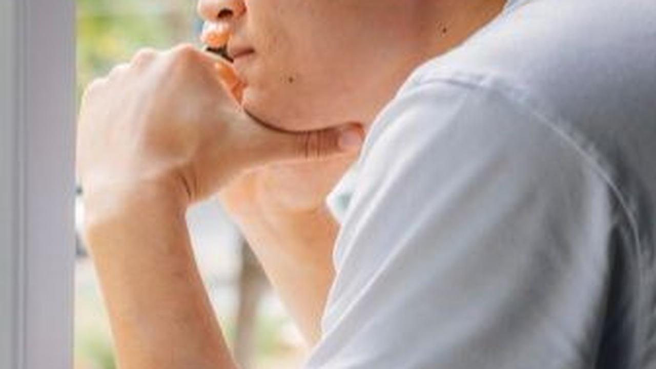 Dengan menggabungkan kebiasaan-kebiasaan ini, orang introvert dapat mencapai keseimbangan yang membuat mereka lebih rileks setelah interaksi sosial.