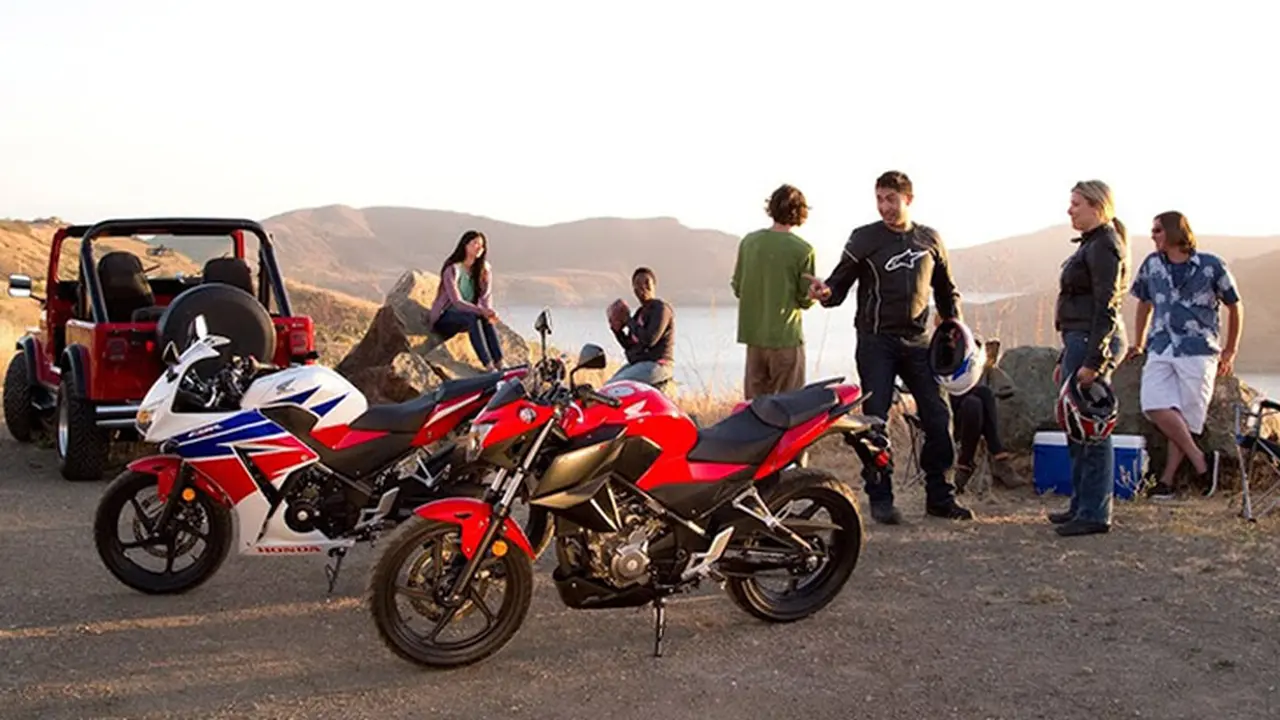 Honda Rilis CBR300R Versi Telanjang
