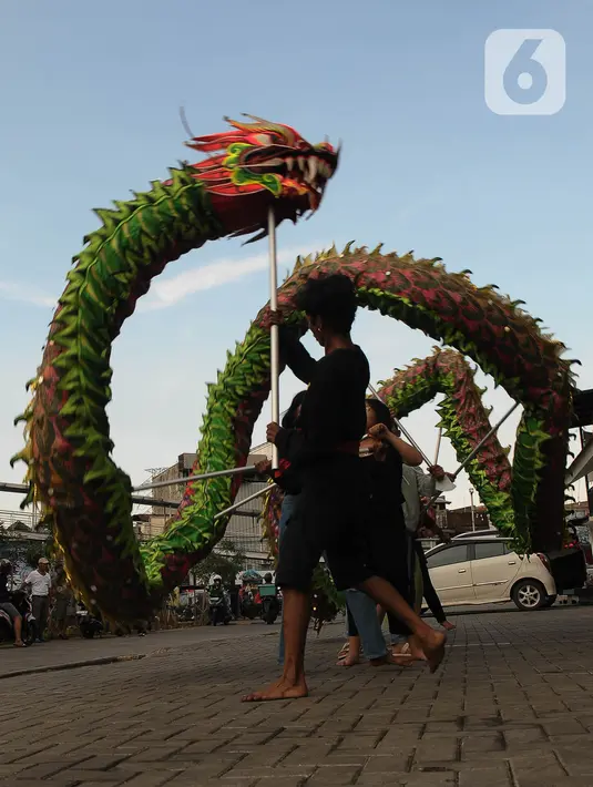 Mereka memasang tarif penampilan dikisaran Rp3 juta hingga Rp10 juta tergantung paket dan permintaan. (merdeka.com/Imam Buhori)