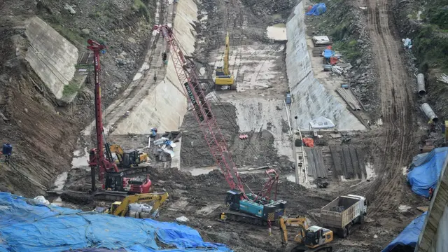 Bendungan Sukamahi dan Bendungan Ciawi di Kecamatan Ciawi,