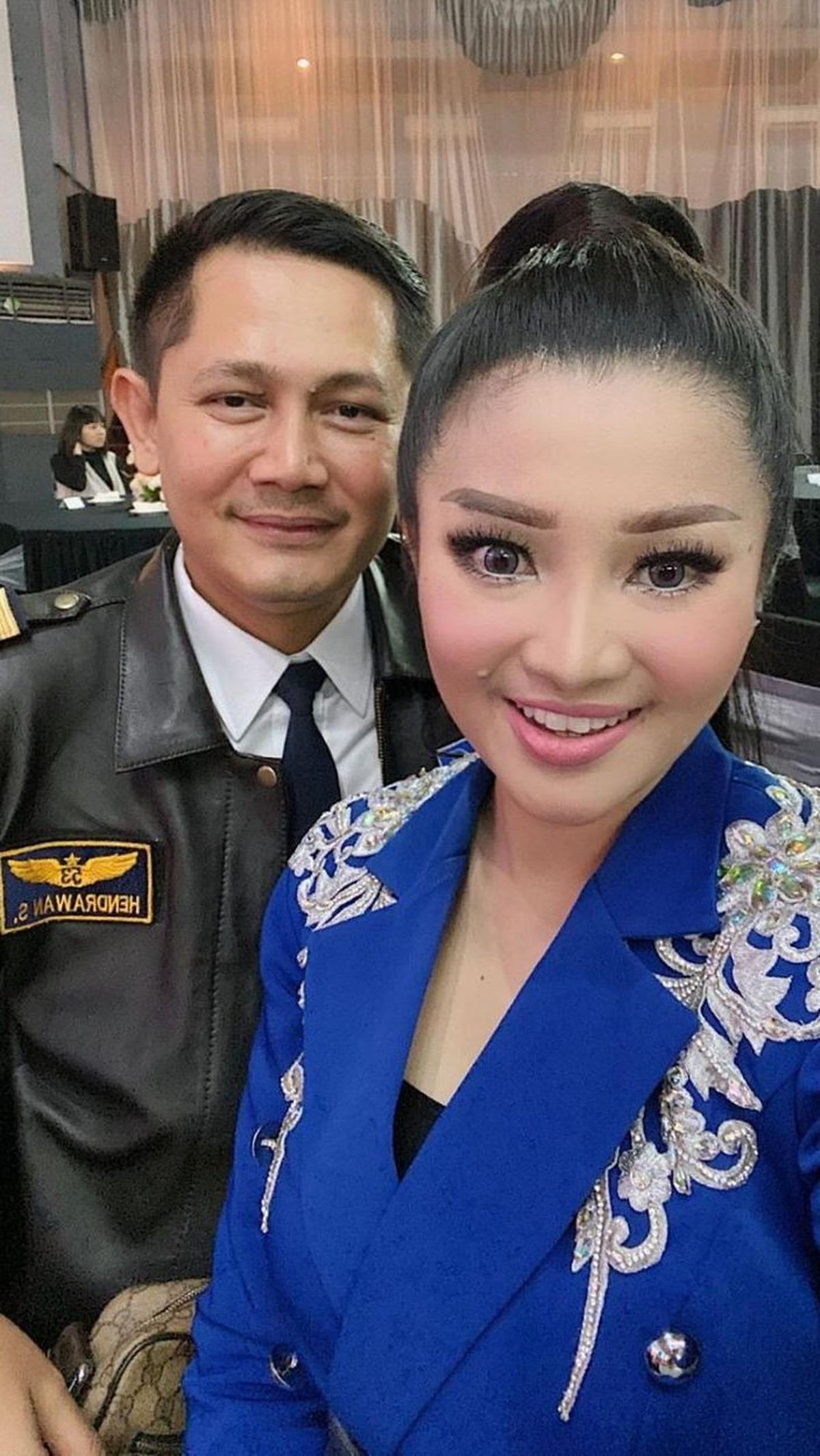 Ketujuh, Fitri Carlina dan Hendra Sumendap