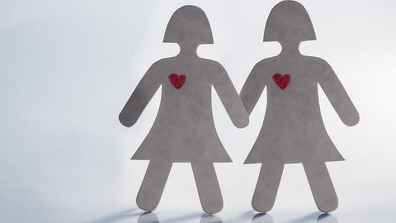 Kaum LGBT dihambat adopsi anak di Indonesia