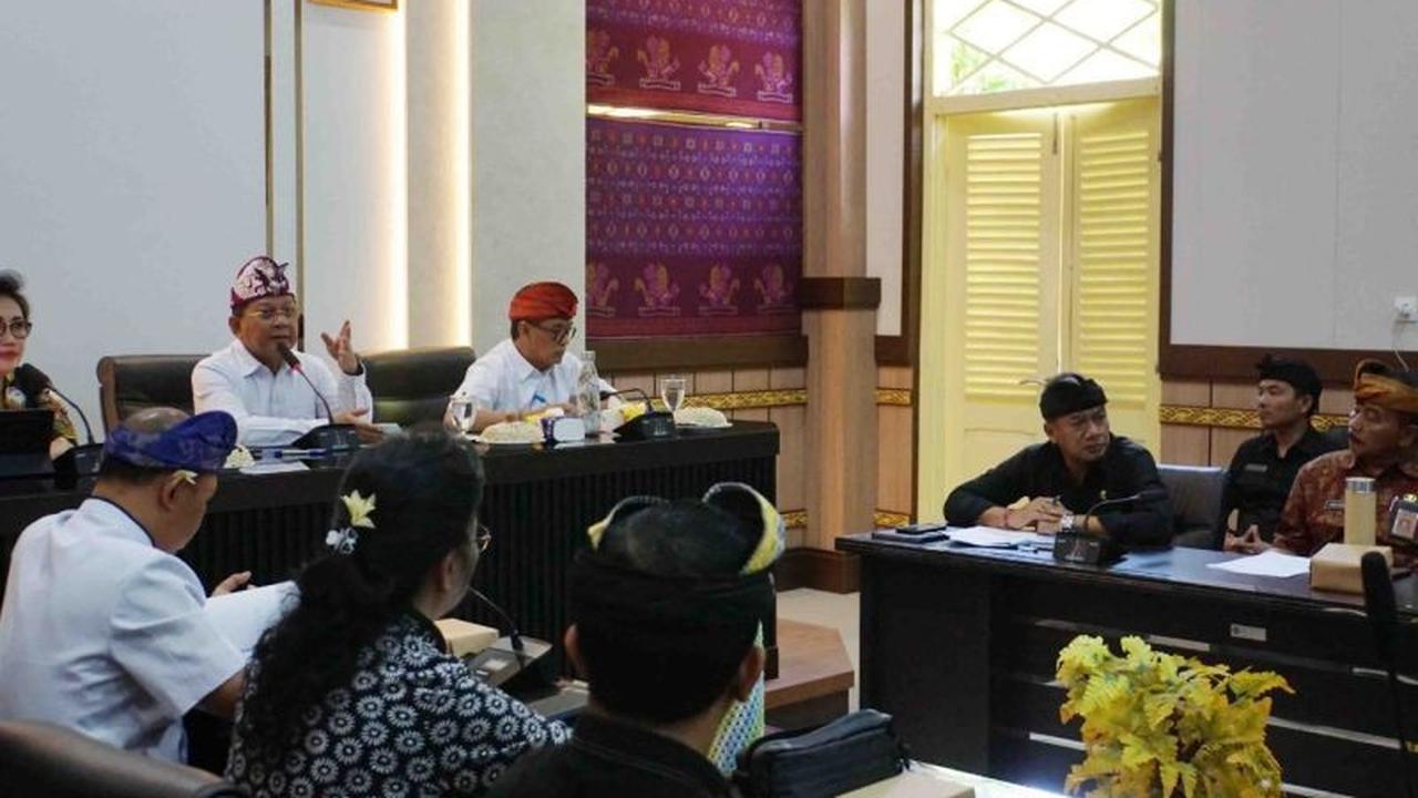 Bupati Buleleng Minta Pelaku Usaha Bantu Korban Banjir Bandang, Percepat Pemulihan Daerah
