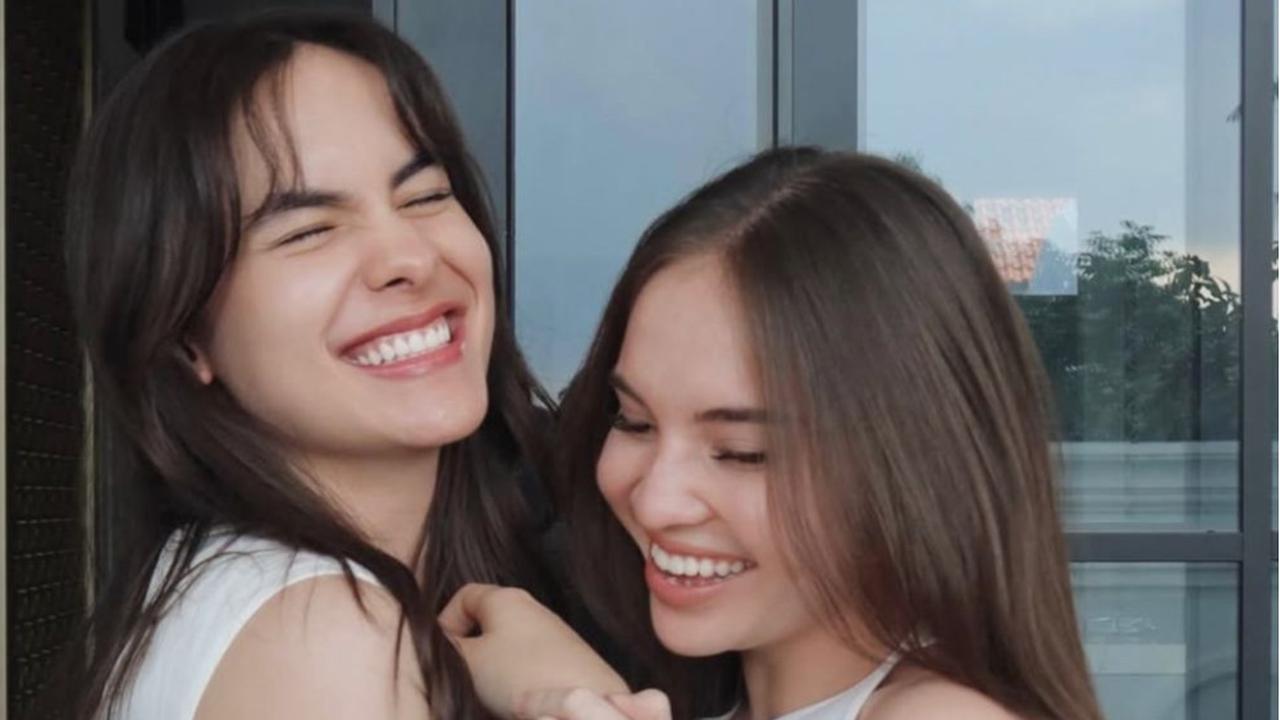 6 Potret Steffi Zamora dan Elina Joerg Tampil Anggun Kenakan Dress Putih, Visual Memikat