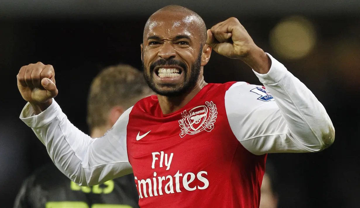 Thierry Henry menjadi pemain dengan rasio gol per laga terbaik di Liga Inggris, yaitu 0,68. Ia tercatat telah mencetak 175 gol dalam 258 penampilannya bersama The Gunners. Henry tercatat telah berjasa membawa Arsenal memenangkan dua gelar Liga Inggris. (AFP/Ian Kington)