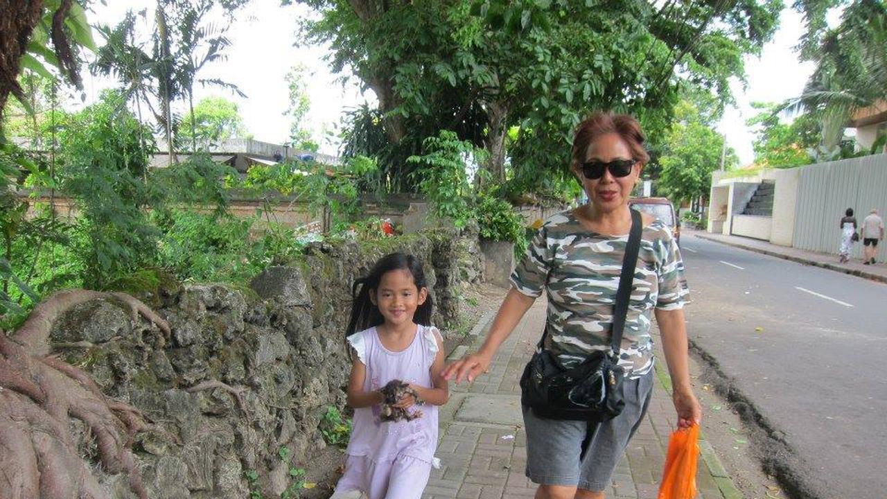 Momen Bahagia Angeline di Facebook