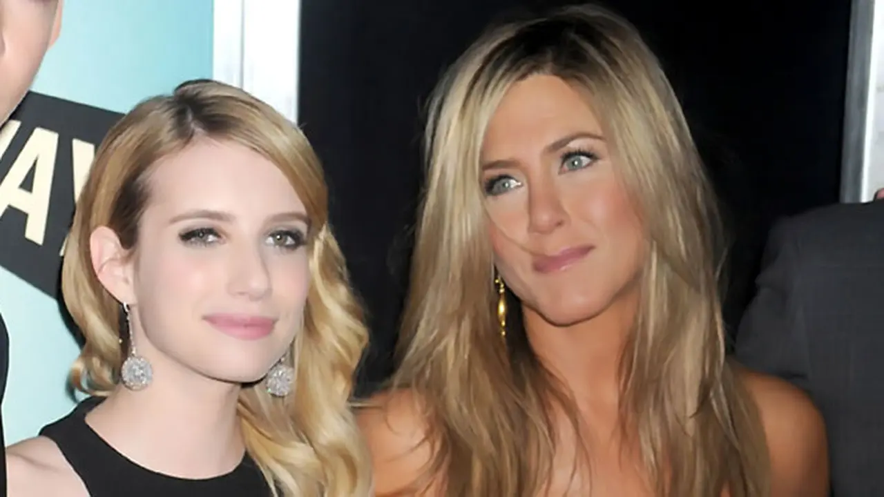 emma-robert-aniston-130830b.jpg