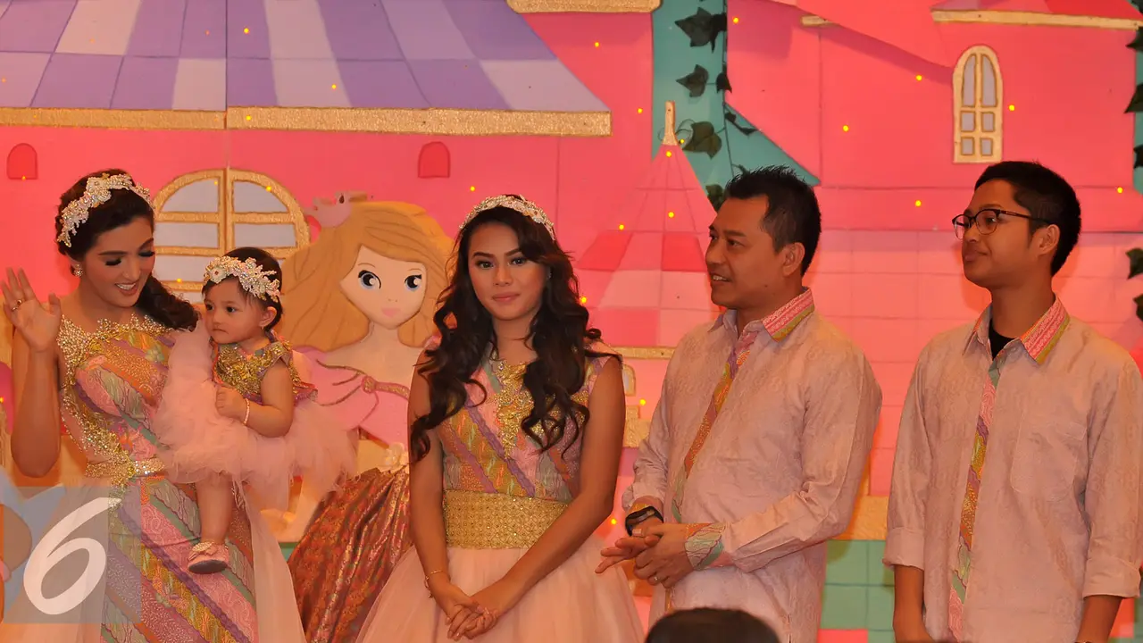 Anang, Ashanty, Aurel, Azriel dan Arsy
