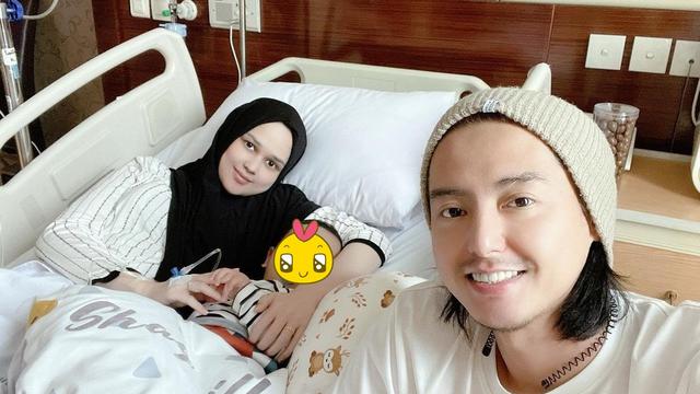 Dirawat di Rumah Sakit, Ini 6 Potret Kondisi Terbaru Cut Meyriska