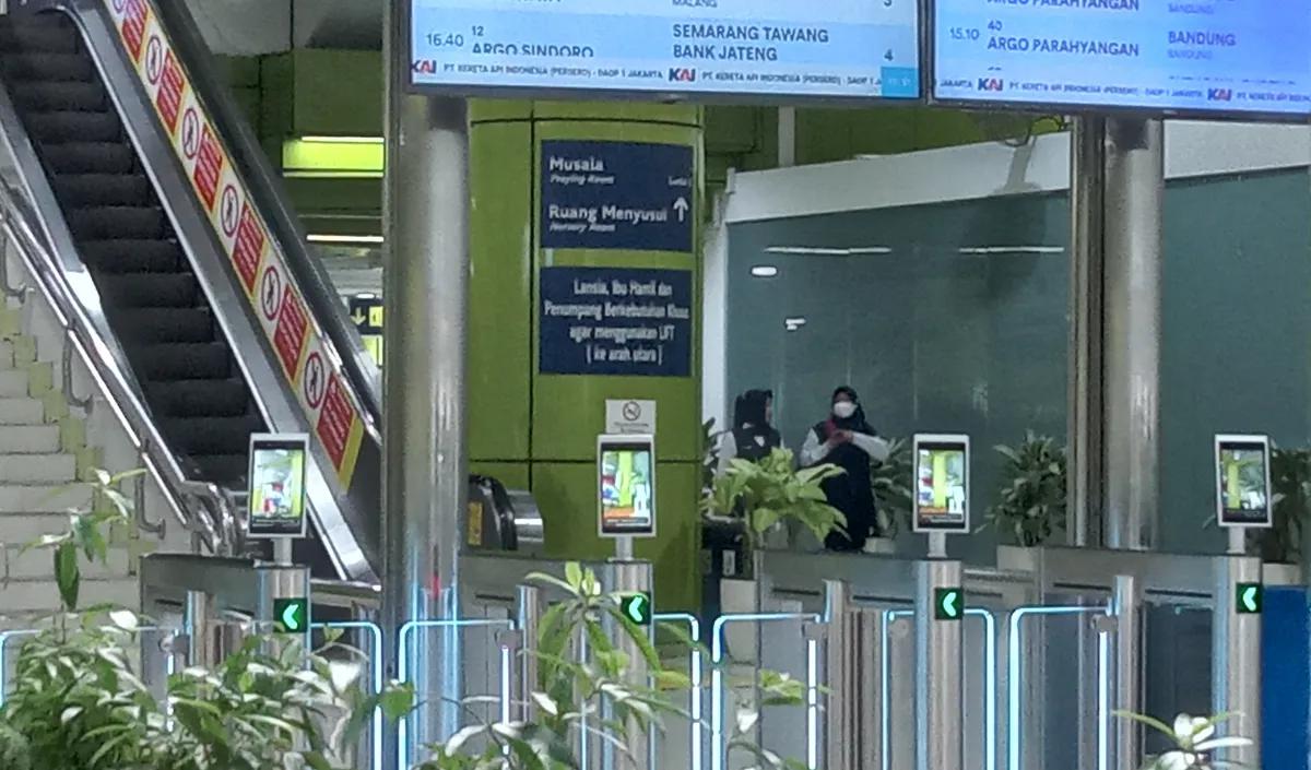 Senada, salah satu penumpang lainnya, Atta mengungkap <i>face recognition</i> tidak memerlukan waktu dan persyaratan yang lama. Ia yang hendak menuju Surabaya pun jadi tak terhambat.<br>
