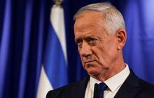 FOTO: Momen Benny Gantz, Menteri Perang Israel Tertunduk Usai Umumkan Mundur dari Kabinet Pemerintahan Benjamin Netanyahu