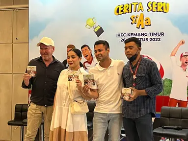 Raffi Ahmad dan Nagita Slavina  mempersembahkan koleksi DVD Animasi Rafathar Malik Ahmad.