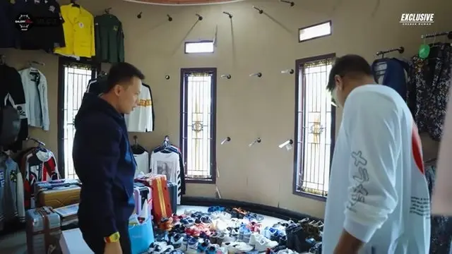 Kini Sukses Punya Hunian Bak Kastil di Tengah Kota, Begini Potret Rumah Andika Kangen Band Dulu