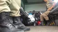 Satpol PP Angkut Ratusan Helm di Parkir Liar Stasiun Bogor