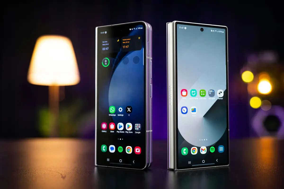 Samsung Galaxy Z Fold 6/Photo by Amanz on Unsplash