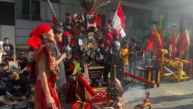 Kemeriahan Festival Cap Go Meh 2025 di TM Seasons City