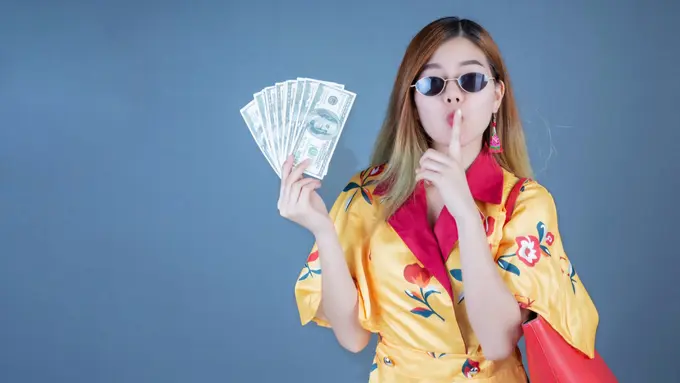 Liburan Impian Tanpa Bikin Kantong Jebol? Ini Rahasia Mengatur Keuangan On Budget! (Foto: Freepik/jcomp)