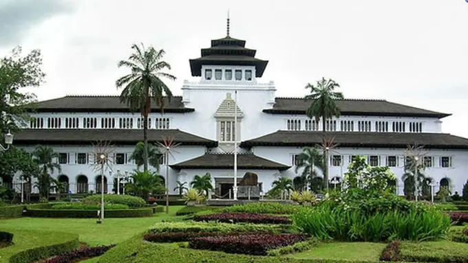 5 Destinasi di Bandung yang Layak Diabadikan di Media Sosial