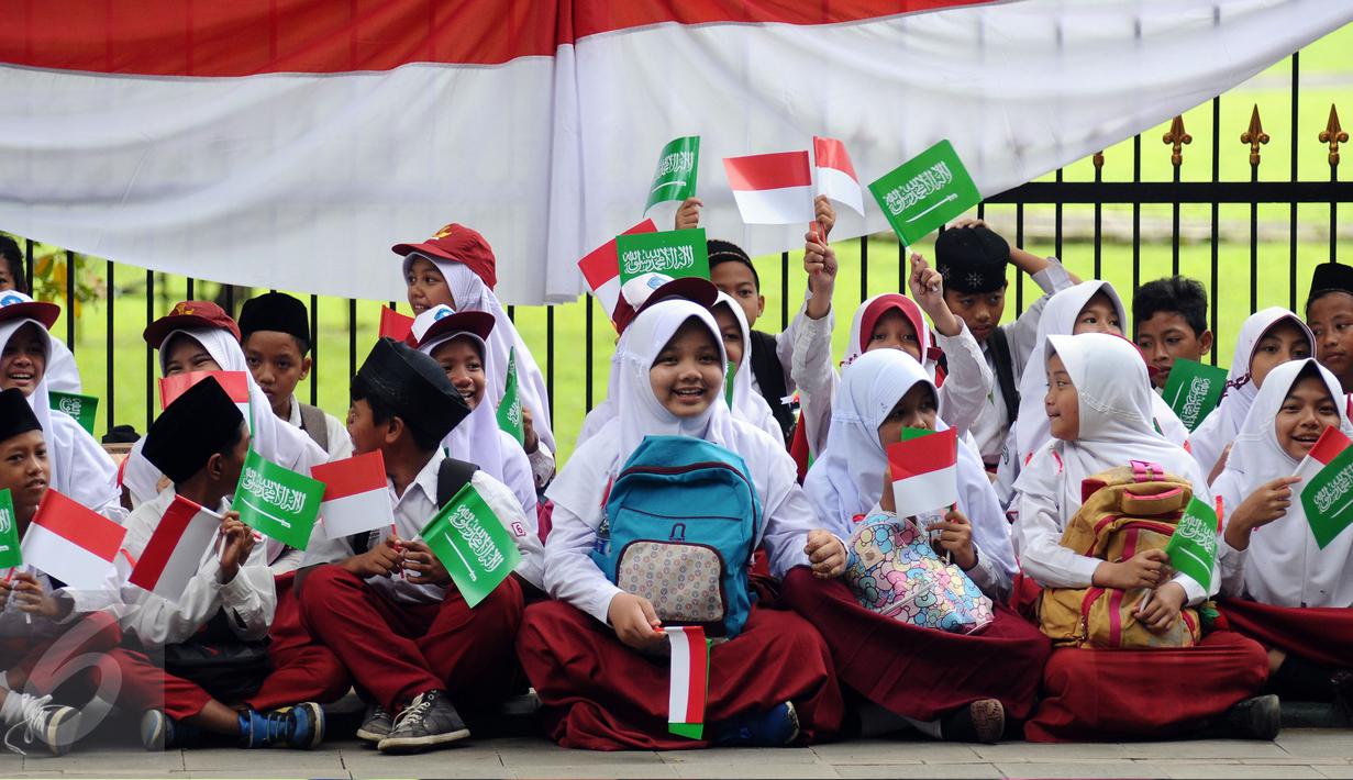 Pelajar SD Kota Bogor Siap Sambut Kedatangan Raja Salman Foto