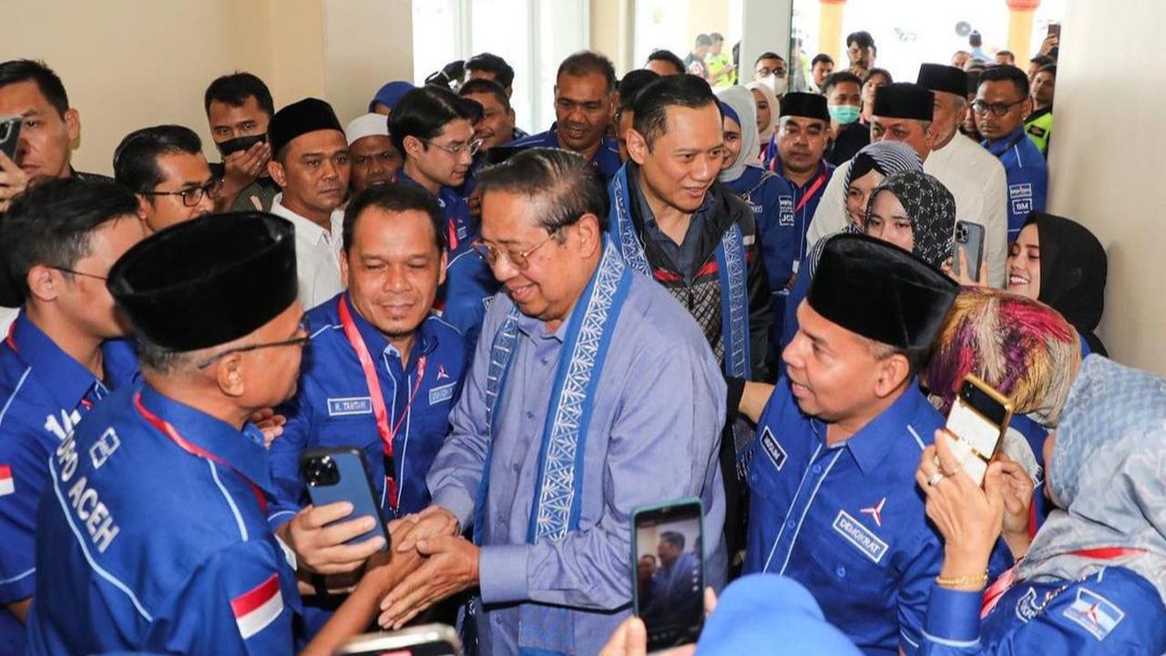 SBY menceritakan waktu terjadinya tsunami. Saat itu SBY mengenang sedang berada di Papua.<br>
