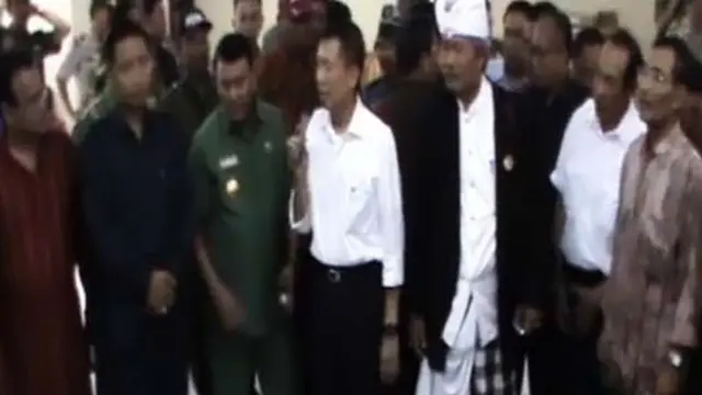 Gubernur Bali Temui Pengungsi Bentrokan Lampung