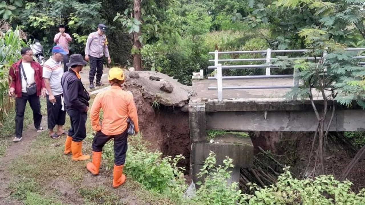 Tiga Jembatan Rusak Ponorogo Akibat Luapan Sungai, Ratusan Warga Terancam Terisolasi