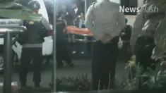 Mahasiswa Akuntansi Institut Perbanas bernama Frans Berton Martua, diduga tewas bunuh diri. Pria 20 tahun itu diduga nekat bunuh diri dengan terjun dari lantai 7 Gedung kampus Perbanas