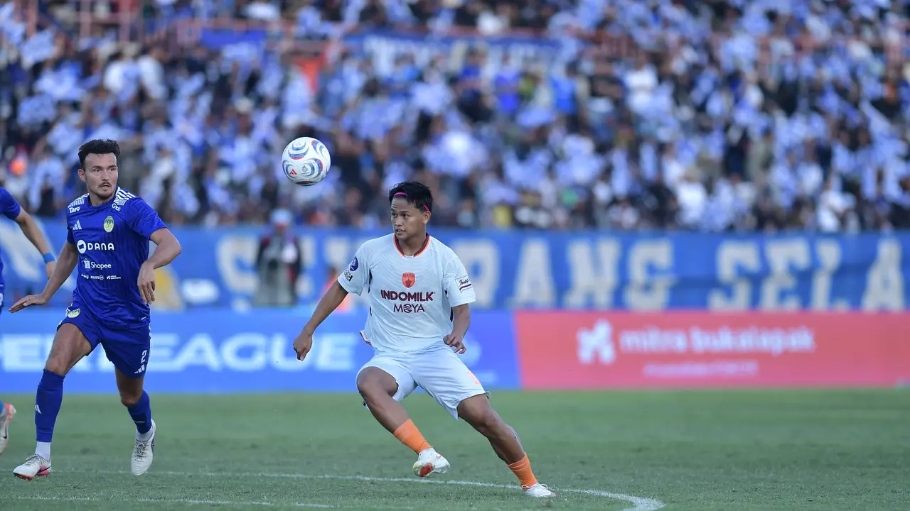 Duel PSIM Yogyakarta lawan Persita Tangerang