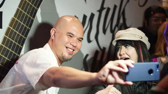 Ahmad Dhani dan Artist Roemah Djoeang