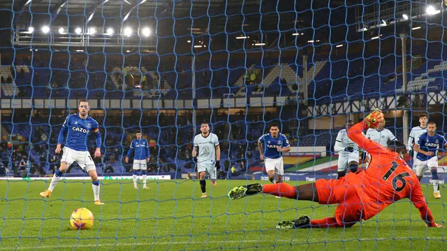 FOTO: Chelsea Tumbang 0-1 di Goodison Park
