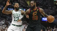 LeBron James sukses mencetak 46 poin saat melawan Celtics (AP)