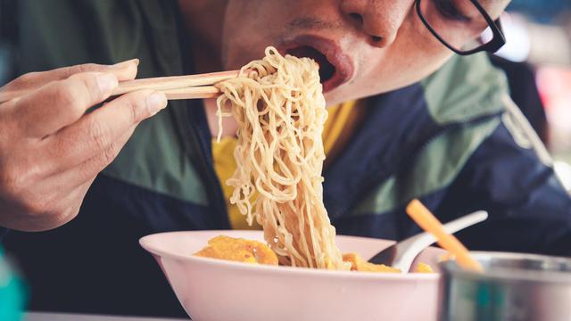 Yang Terjadi pada Tubuh jika Makan Mi Instan Tiap Hari (Mr Cheanghai Noojuntuk/Shutterstock)
