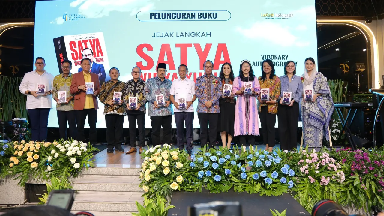 Sejumlah Menteri dan Wakil Menteri Kabinet Merah Putih ikut hadir dalam Peluncuran Buku Visionary Autobiography Satya Widya Yudha Pengabdian Tanpa Batas. Bambang Patijaya (ketiga dari kiri) (Istimewa)