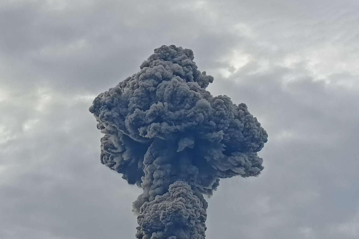 Erupsi Gunung Marapi di Bukittinggi
