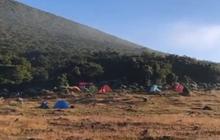 Potret Alun-Alun Suryakencana Gunung Gede Membeku, Suhu Capai 0 Derajat Celsius