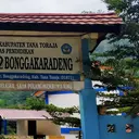 Kepsek SMPN 2 Bonggakaradeng Paksa 7 Siswi Lepas Jilbab Tuai Polemik