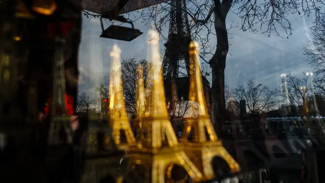 Menara Eiffel ditutup karena para pekerja mogok kerja