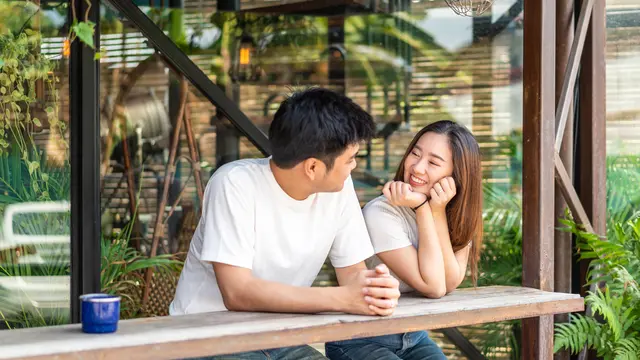 couple mei nyaman di dekatmu