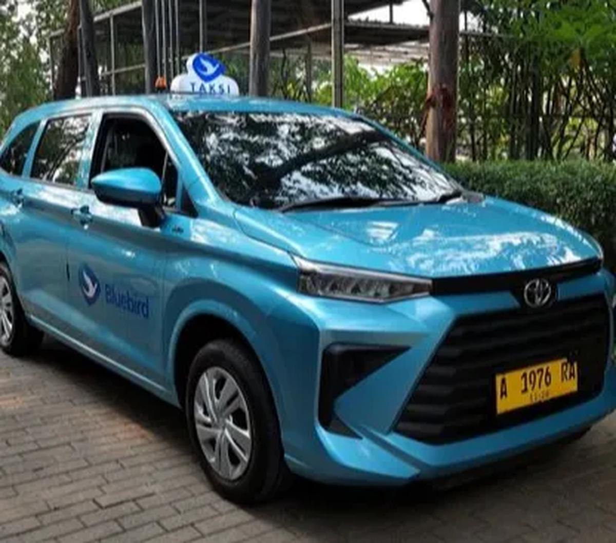 Saat bersamaan, Adrianto juga meresmikan operasional armada baru taksi Bluebird dengan All New Avanza. Total armada barunya 2.500 unit. Sebagian sudah beroperasi di Bandung.&nbsp;